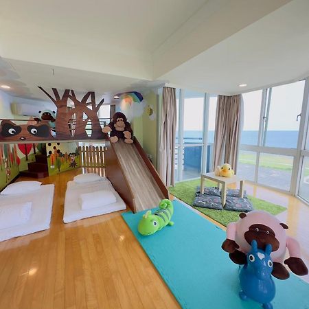 Ct Green Bay Hot-Spring Hotel Wanli District Exterior photo