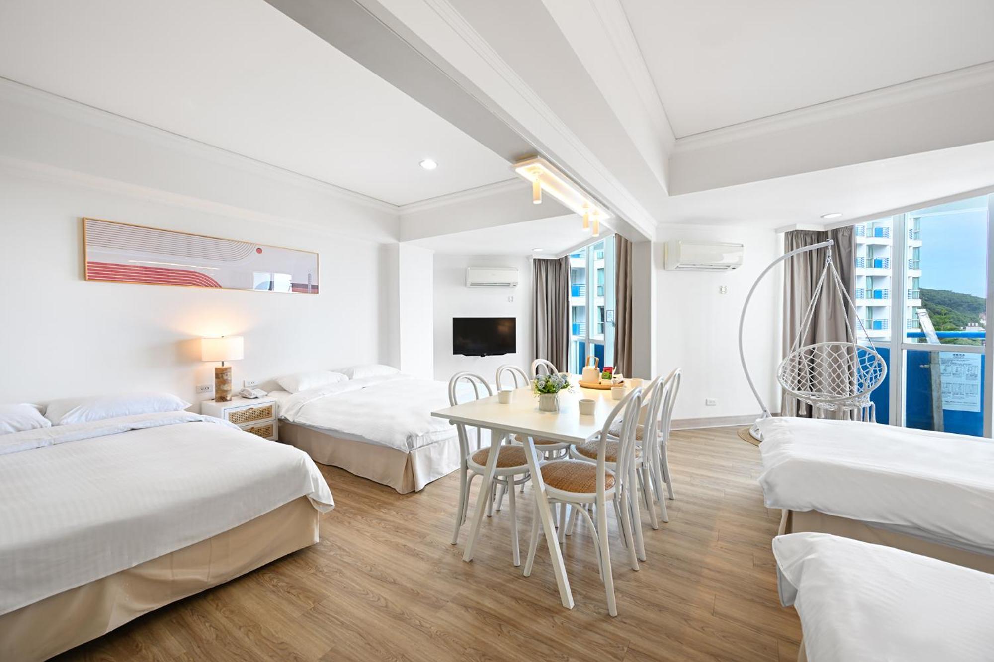 Ct Green Bay Hot-Spring Hotel Wanli District Exterior photo