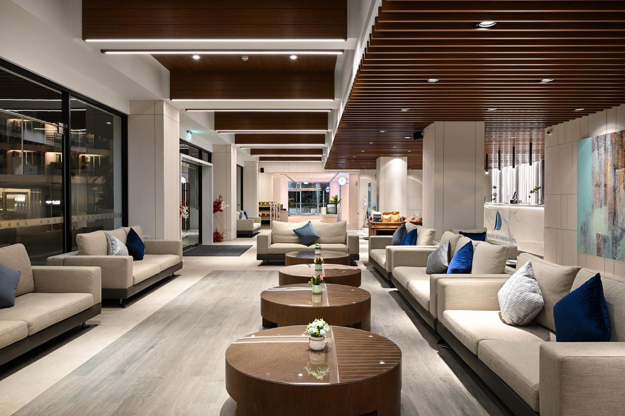Ct Green Bay Hot-Spring Hotel Wanli District Exterior photo