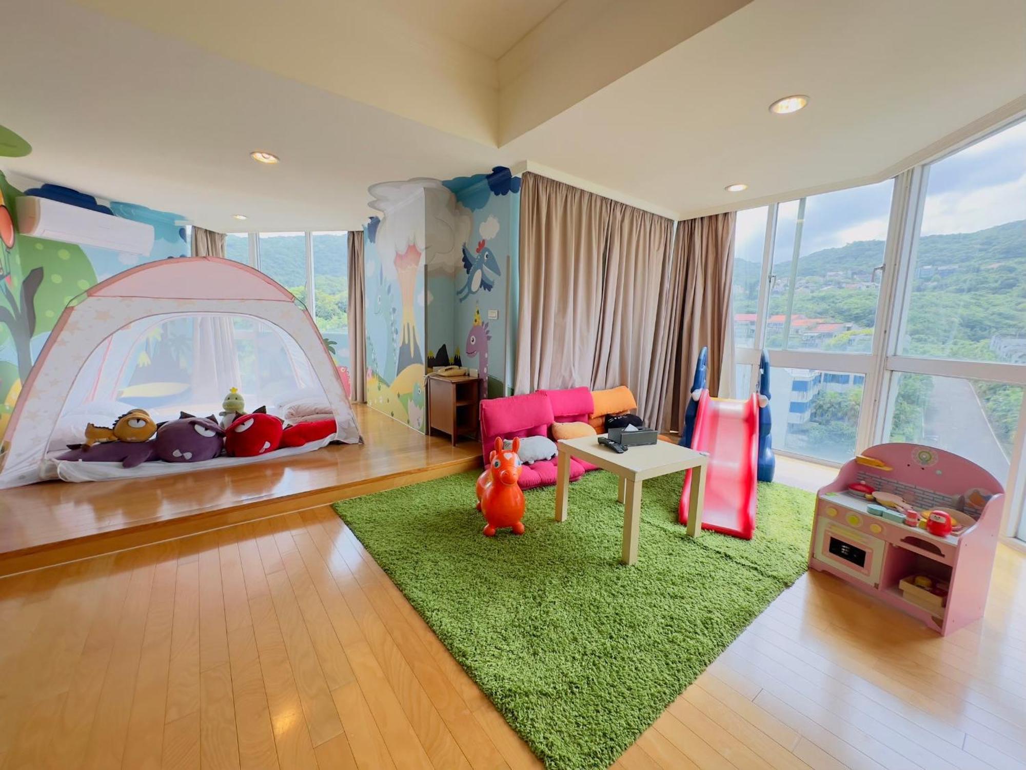 Ct Green Bay Hot-Spring Hotel Wanli District Exterior photo