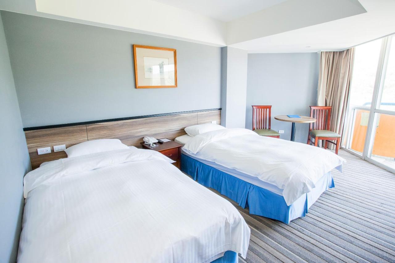 Ct Green Bay Hot-Spring Hotel Wanli District Exterior photo