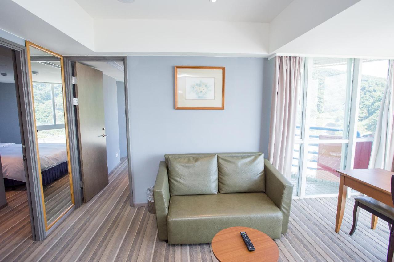 Ct Green Bay Hot-Spring Hotel Wanli District Exterior photo